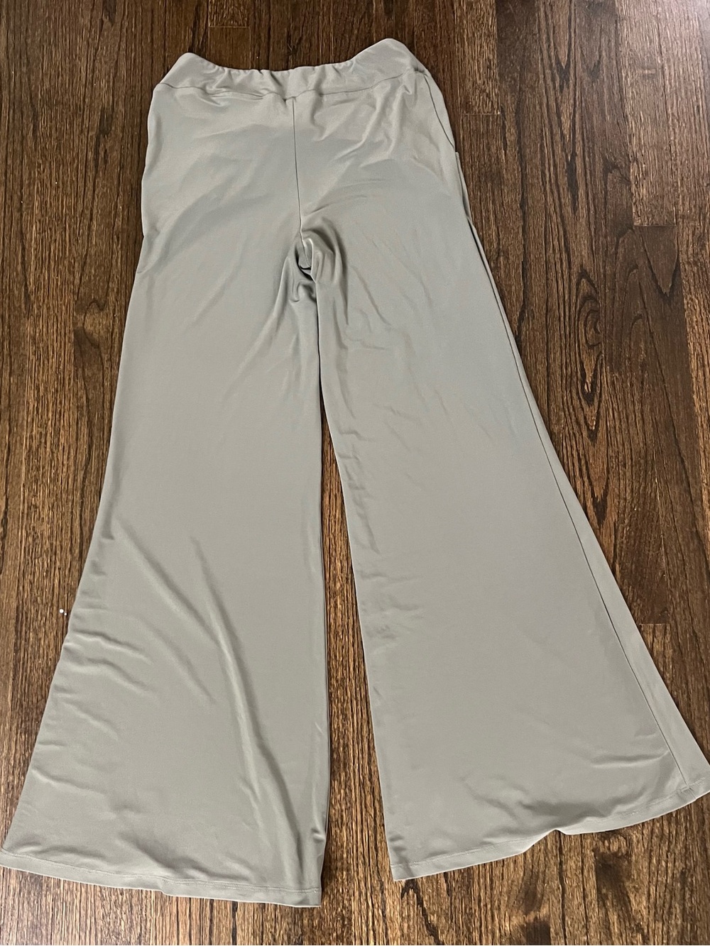 Joseph Ribkoff Light Gray Wide-Leg Pants
